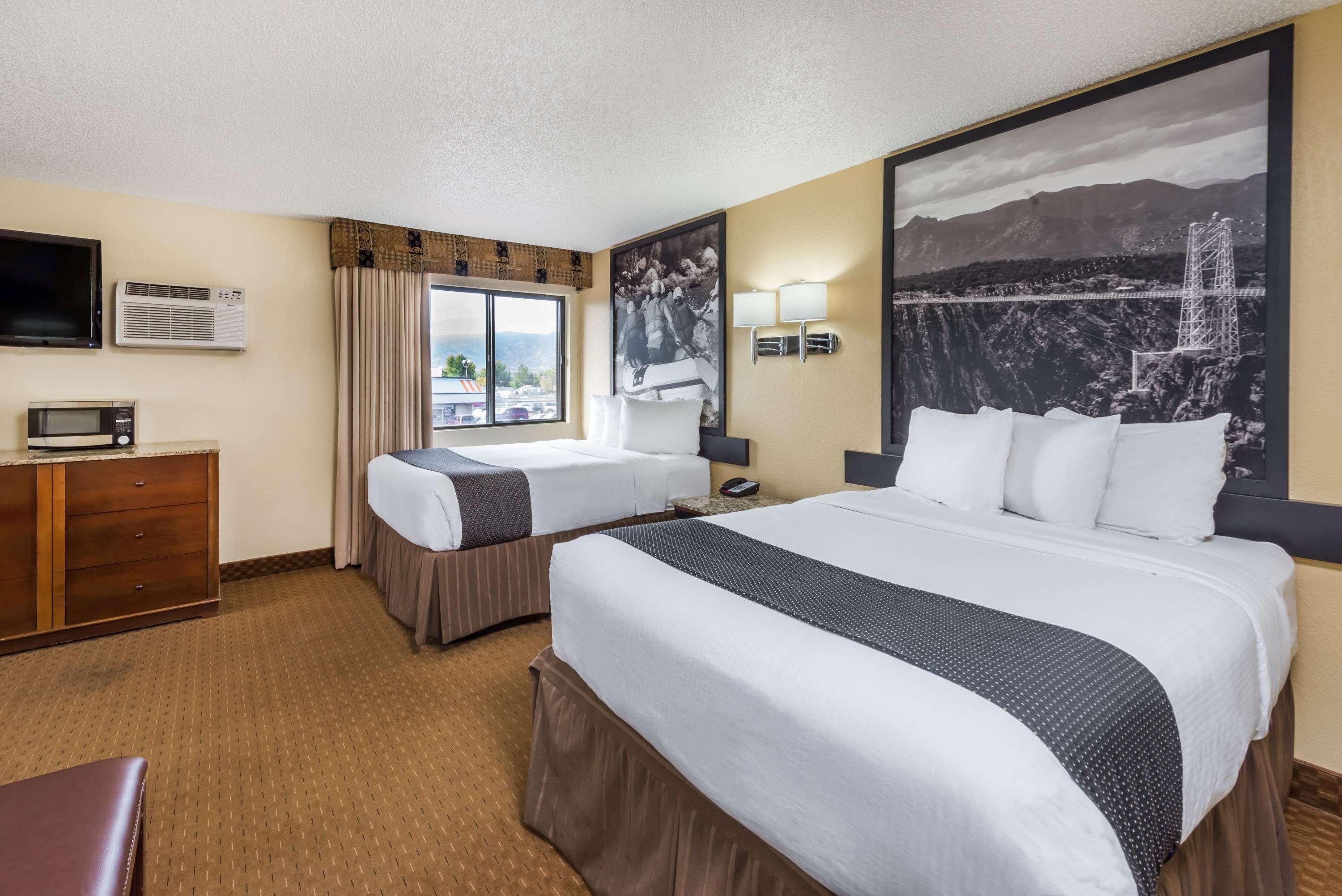 Super 8 By Wyndham Canon City Exterior photo