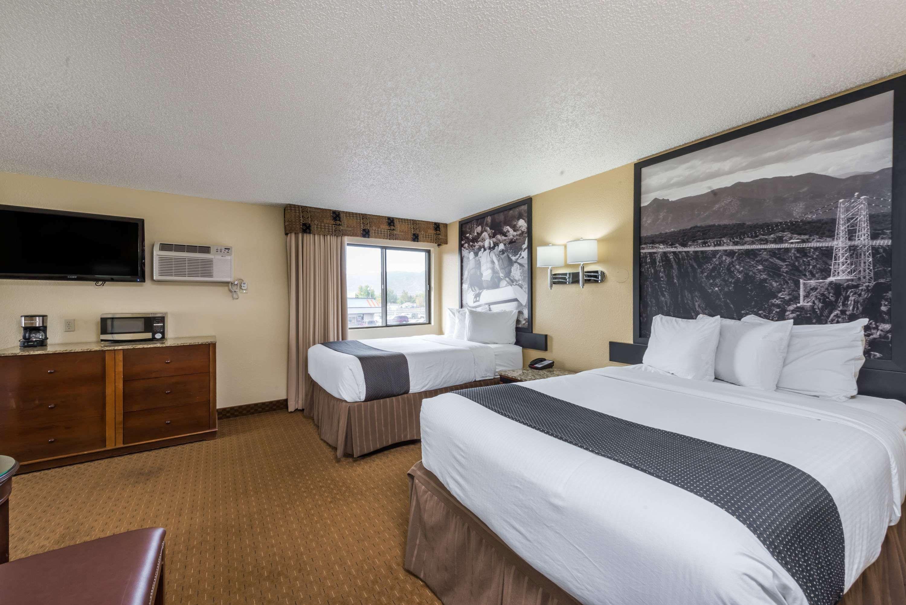 Super 8 By Wyndham Canon City Exterior photo
